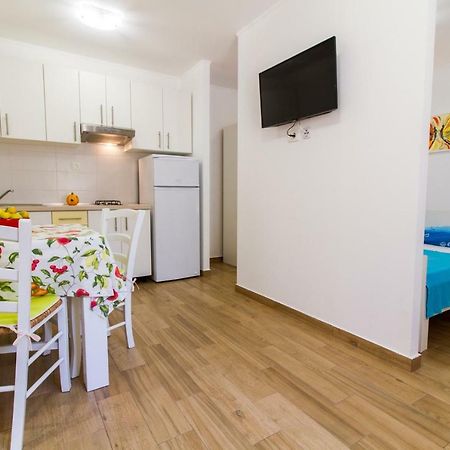 Studio Apartment Zeljka Pula Zewnętrze zdjęcie